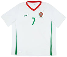 Cargar imagen en el visor de la galería, Camiseta Portugal visitante 2008-09  7 Ronaldo XL
