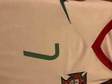 Cargar imagen en el visor de la galería, Camiseta Portugal visitante 2008-09  7 Ronaldo XL
