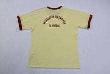 Cargar imagen en el visor de la galería, Camiseta Federación colombiana de Fútbol Originals Adicolor Classics 3 bandas
