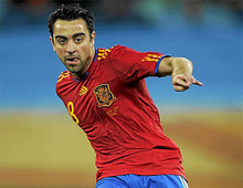 Cargar imagen en el visor de la galería, Camiseta selección española 2010 M 6 A. Iniesta
